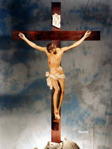 Cristo in vetroresina di cm. 120 su croce in legno di cm. 240 (Studio d'arte Landi)
