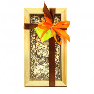Tavoletta di Cioccolato fondente 61% e granella di torrone, gr 80 con cornice in legno