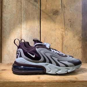react element 270 bianche e azzurre