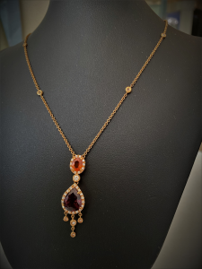 Collana girocollo oro rosa con diamanti e pietre naturali fatta a mano