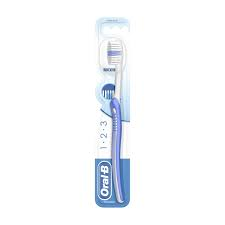 Spazzolino OralB Indicator medio