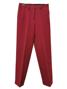 Pantalone donna in tessuto tecnico | color ciliegia | con tasche laterali | a sigaretta | con pinces | stretto al fondo | con risvolto |Made in Italy