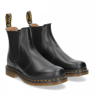Dr. Martens Beatles Donna 2976 black smooth yellow stich