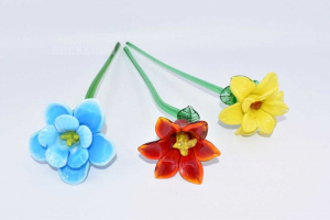 Tris Of Glass Flowers Light Blue Red And Yellow Length 34 Cm