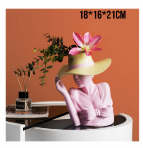 Donna in ceramica Girl power rosa Petite Fantasie altezza 21 cm D218051
