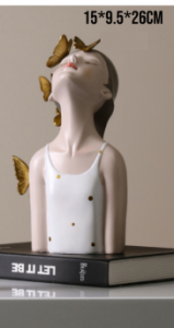 Donna in ceramica Butterfly  Petite Fantasie altezza 26cm D218045