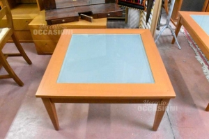 Tavolino Soggiorno Quadrato In Legno Tipo Ciliegio Con Ripiano In Vetro Azzurro