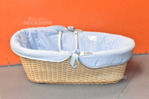 Basket Per Baby In Wicker Lined Light Blue