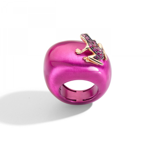 Anello con rana in Rubini e Oro Rosa 18k su base grande in cataforesi fuxia metallizato