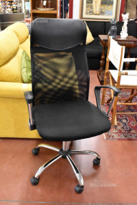 Office Chair Black Swiveling With Wheels