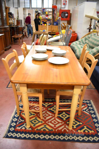 Wooden Table Floor Laminated With 4 Legs In