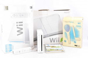 Console Wii With 1 Remote Control,two Accessories (no Games) And Balance