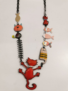 Collier Chat and Sardine
(21ecn08)